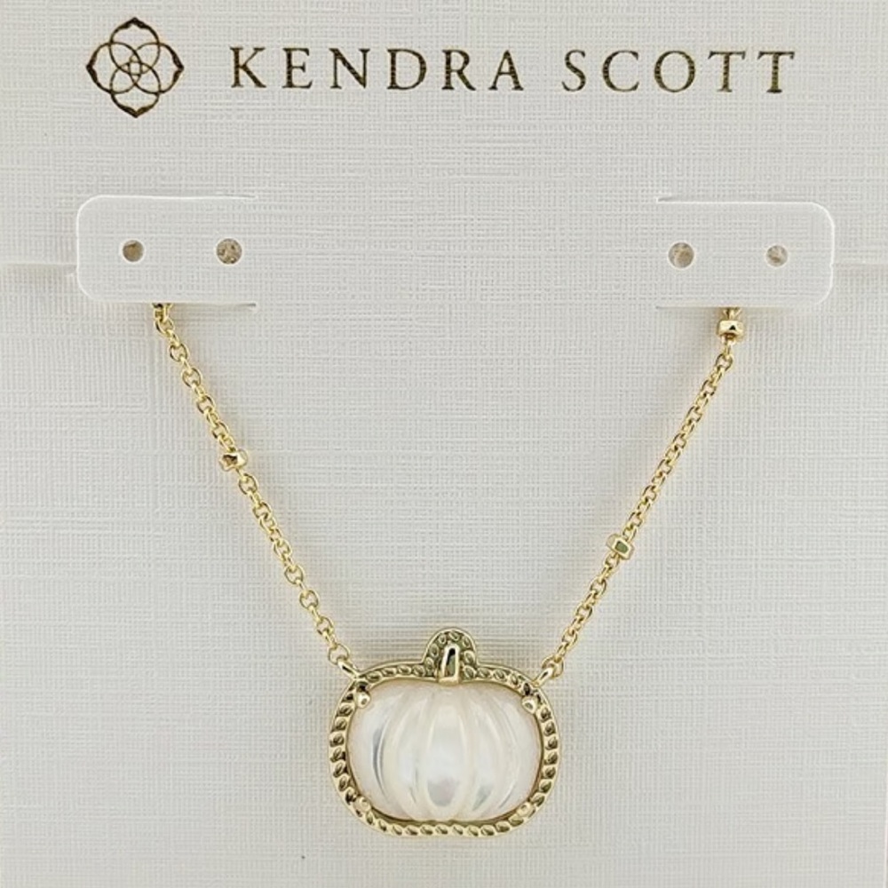 New Kendra Scott Pumpkin Gold Short Pendant Necklace In Ivory Shell